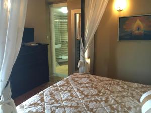 Villa Anna with Private Pool, Play area & BBQ, 5km from the Beach