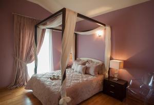 Villa Anna with Private Pool, Play area & BBQ, 5km from the Beach