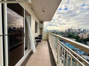 Prisma Pasig Gateway with Balcony and Wifi