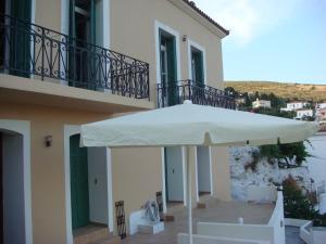 KARMI Apartments Andros Greece