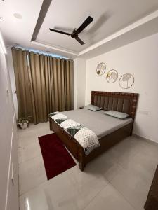 Affordable Stay in Oxford Street Near Chandigarh