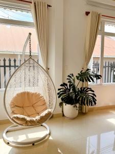 5 Bedroom Villa Da Lat with Garden BBQ near Center for Groups