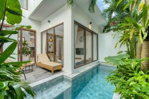Villa Mawar 2 Tropical 2BR Oasis in Berawa