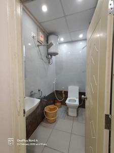 AM Grand Lodging