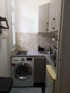 Studio Champs-Elysées - Paris VIII