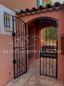 Maison 6 personnes au calme avec piscine, golf, tennis