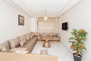 bel appartement meublé à louer à tanger à dix minute de la corniche