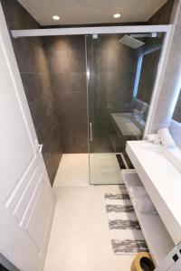 Luxurious 2-bedroom apartment - Cannes Center