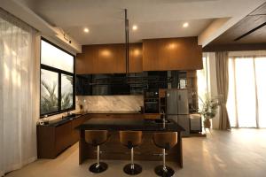 Sea View Wellness Villa - Private Sauna & Gym