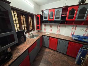 Sree Saras homely stay near railway station
