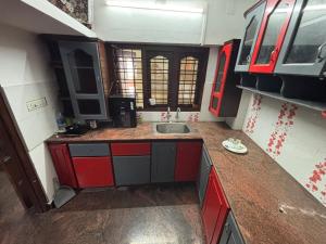 Sree Saras homely stay near railway station