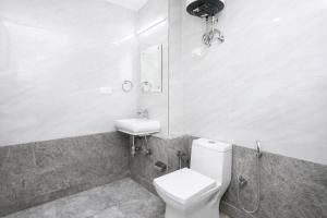 Mauryan Signature hotel Near Yashobhoomi