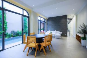 Hoàng Bích Sơn Villa