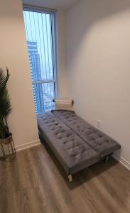 Cozy Urban 1 Bedroom Suite, Stylish Comfort in Vaughan
