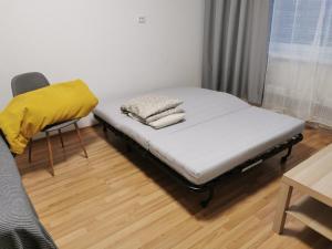 Apartment Smilteles with Balcony, Self-Check In, Free Parking