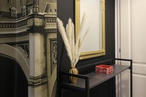 2 min Walk to Main Square - Click for More info