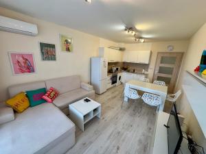 Above the Sea Luxury Apartment