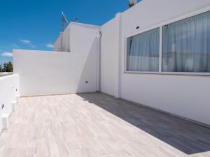 Villa con piscina privata BudoniAffitti img28