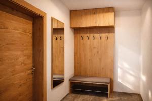 VERONIKAS Relax & Family Suite with Terrace