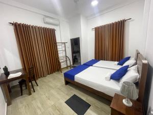Santha House River View Stay