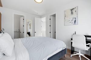 Stunning 3BR Luxury Home Downtown Corner Views