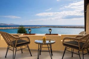 Seaside Home Wake Up to the Sea