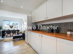 Watford Large 5BR Home - Contractors & Families