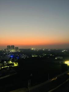 The Urban Oasis Cozy 1BHK Quick Airport Access