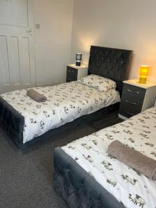 Modern 3 Bedroom Home, Parking, 10 mins to City