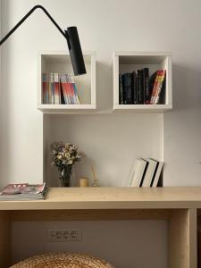 Cozy Old Town Interlude Apartment