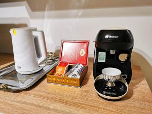 Elisa Summerland Apartment