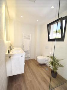 Luxury Designer Villa, Heated Pool, Panoramic Views Africa