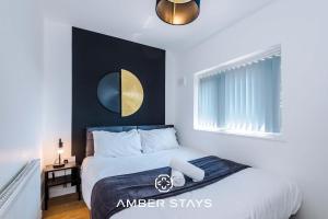 Spacious 4 Bed House in Birmingham City Centre, Ideal for long term with Free Parking!