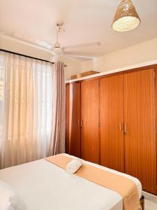 Central 1BR near Nyali, Beach, Park With Easy Daily Living to Work, Relax, Explore