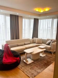 VIP APART HOUSE Захир- Таня