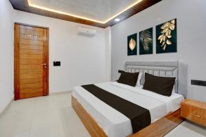 Townhouse Tuessday Suites Nearst Mr Bhatura Bala Sector 122