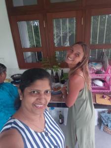 Yino Villa Midigama