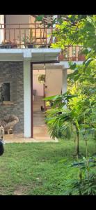Yino Villa Midigama