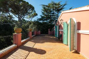 Charming Heritage Apartment