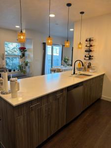 Cozy Private Room with Mountain View in Park City