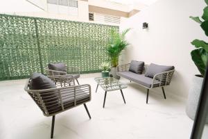 Modern apartment with private terrace