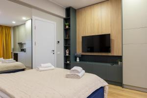1014 Modern Titan Studio w Washer