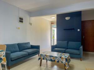 Bella 3 bed beachfront apartment