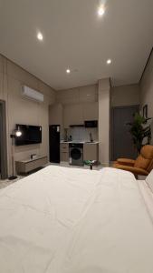 107 tara-JRE Jabal Al Lweibdeh with stunning view