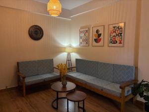 Bivar Road Retreat