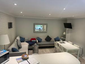 Amroth Flat close to beach with parking