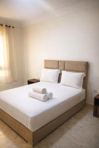 TNG 2BR 2bath with blcony-1min from train station-parking-clim
