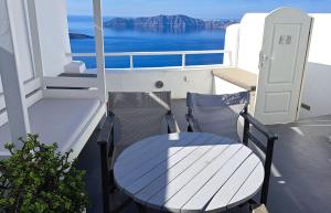 Yposkafo Suites - Villa - Santorini
