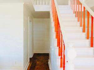 The Old Salt Box Co. - Evelyns Place