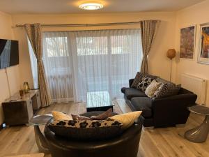 Host-Free Ensuite Double Bed by Heathrow